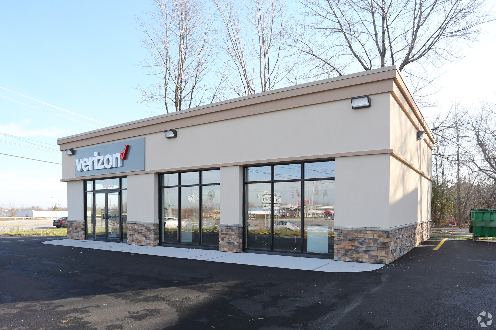 3839 W Ridge Rd, Rochester, NY à vendre Photo du bâtiment- Image 1 de 11