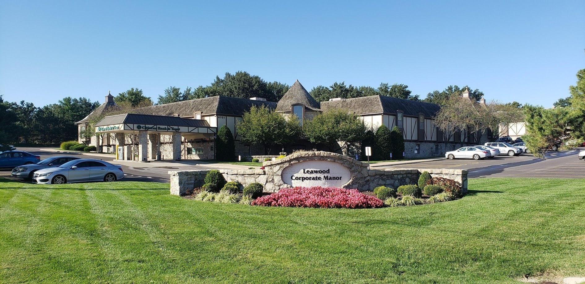 4701 College Blvd, Leawood, KS à louer Photo principale- Image 1 de 20