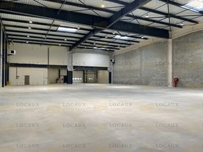 Industrial in Saint-Ouen-l'Aumône for lease Interior Photo- Image 2 of 7