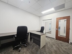 101 S Elm St, Greensboro, NC for lease Interior Photo- Image 2 of 3