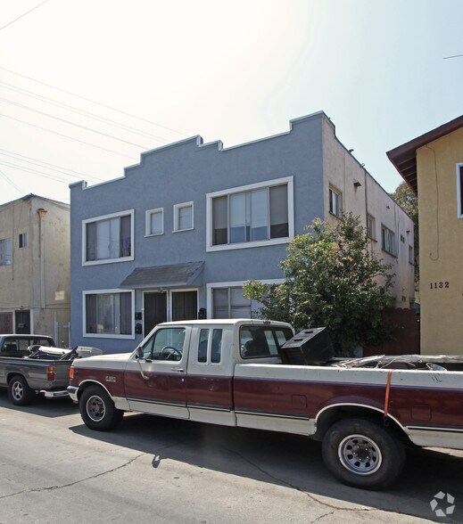 1136 E Alhambra Ct, Long Beach, CA à vendre - Photo du bâtiment - Image 2 de 3