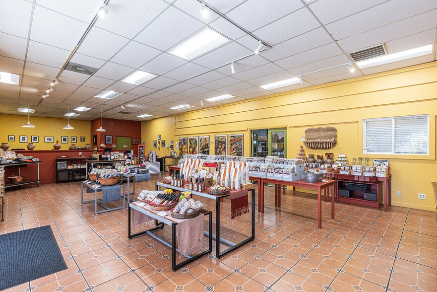 1900-1924 Yajome St, Napa, CA for lease - Building Photo - Image 3 of 11