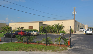 Plus de détails pour 4351 NE 12th Ter, Oakland Park, FL - Industriel à louer