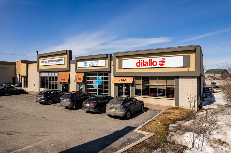 4740-4744 Rt 132, Sainte-Catherine, QC à louer - Photo du bâtiment - Image 3 de 4