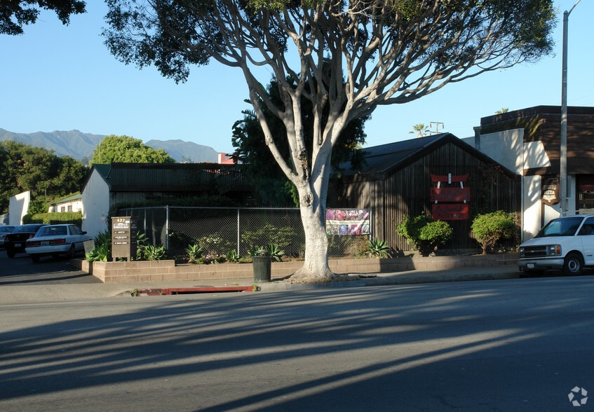 418 N Milpas St, Santa Barbara, CA for lease - Building Photo - Image 2 of 6