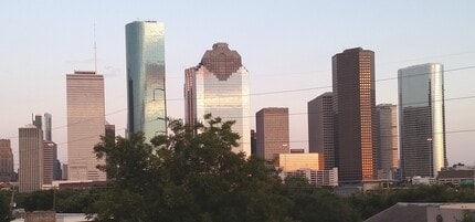 1920 N Memorial Way, Houston, TX - AERIAL  map view