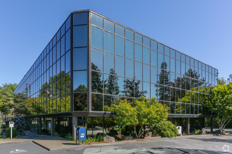 6600 SW 92nd Ave, Portland, OR for lease - Building Photo - Image 1 of 6