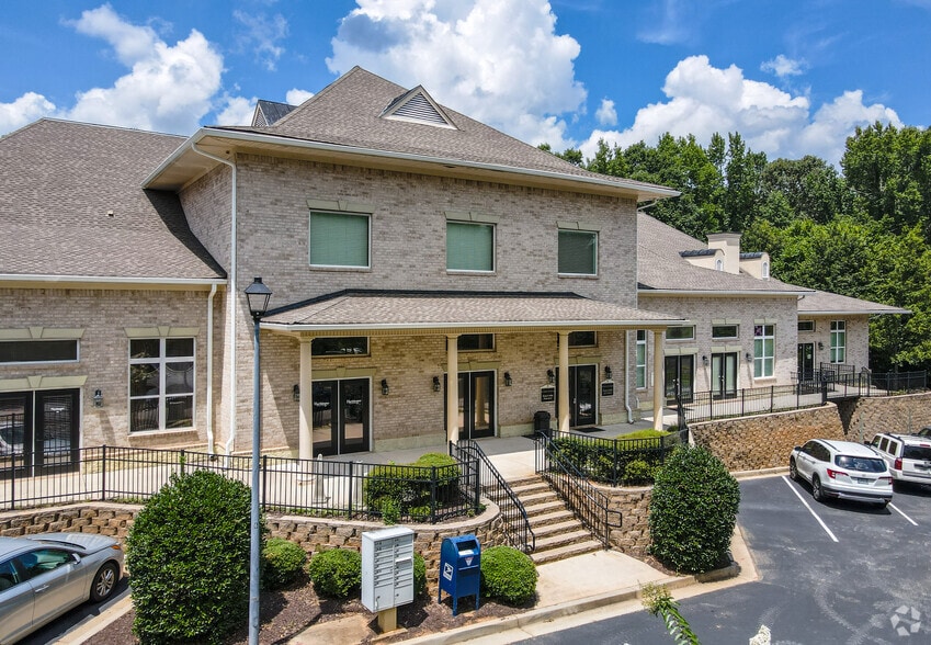 100 Glendalough Ct, Tyrone, GA for lease - Building Photo - Image 3 of 13