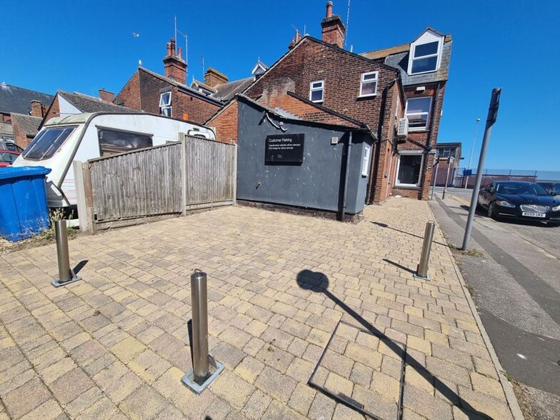 2 Battery Green Rd, Lowestoft for lease - Building Photo - Image 3 of 3