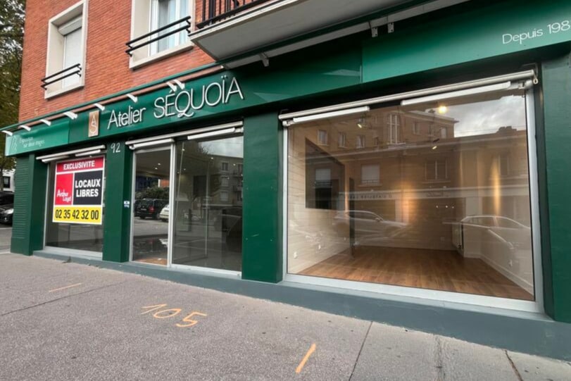 Retail in Le Havre for lease Building Photo- Image 1 of 6