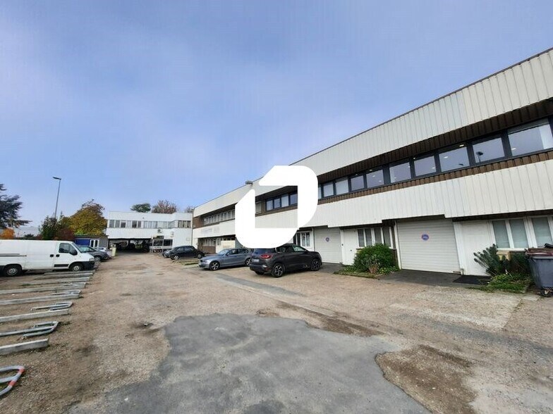 Flex dans Les Ulis à louer - Photo du bâtiment - Image 2 de 11
