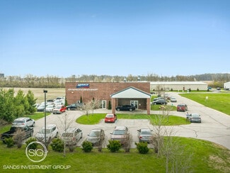 Plus de détails pour 47 S Trade Center Way, Indianapolis, IN - Commerce de détail à vendre