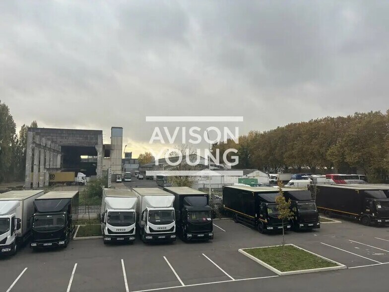 Flex dans Gennevilliers à louer - Photo du bâtiment - Image 2 de 12