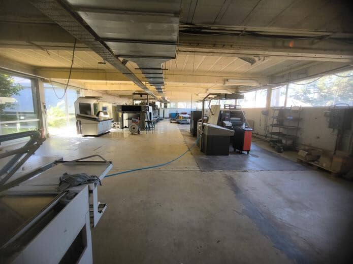 Industrial in Cavaillon for lease - Interior Photo - Image 2 of 8