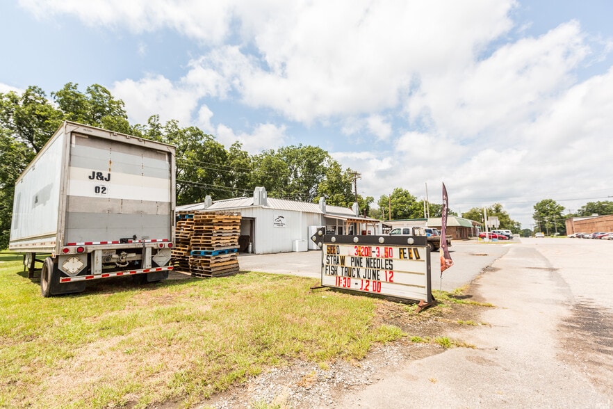 5999 Wylie Ave, Hickory Grove, SC for sale - Building Photo - Image 3 of 7