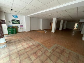 Plus de détails pour Commerce de détail à vendre