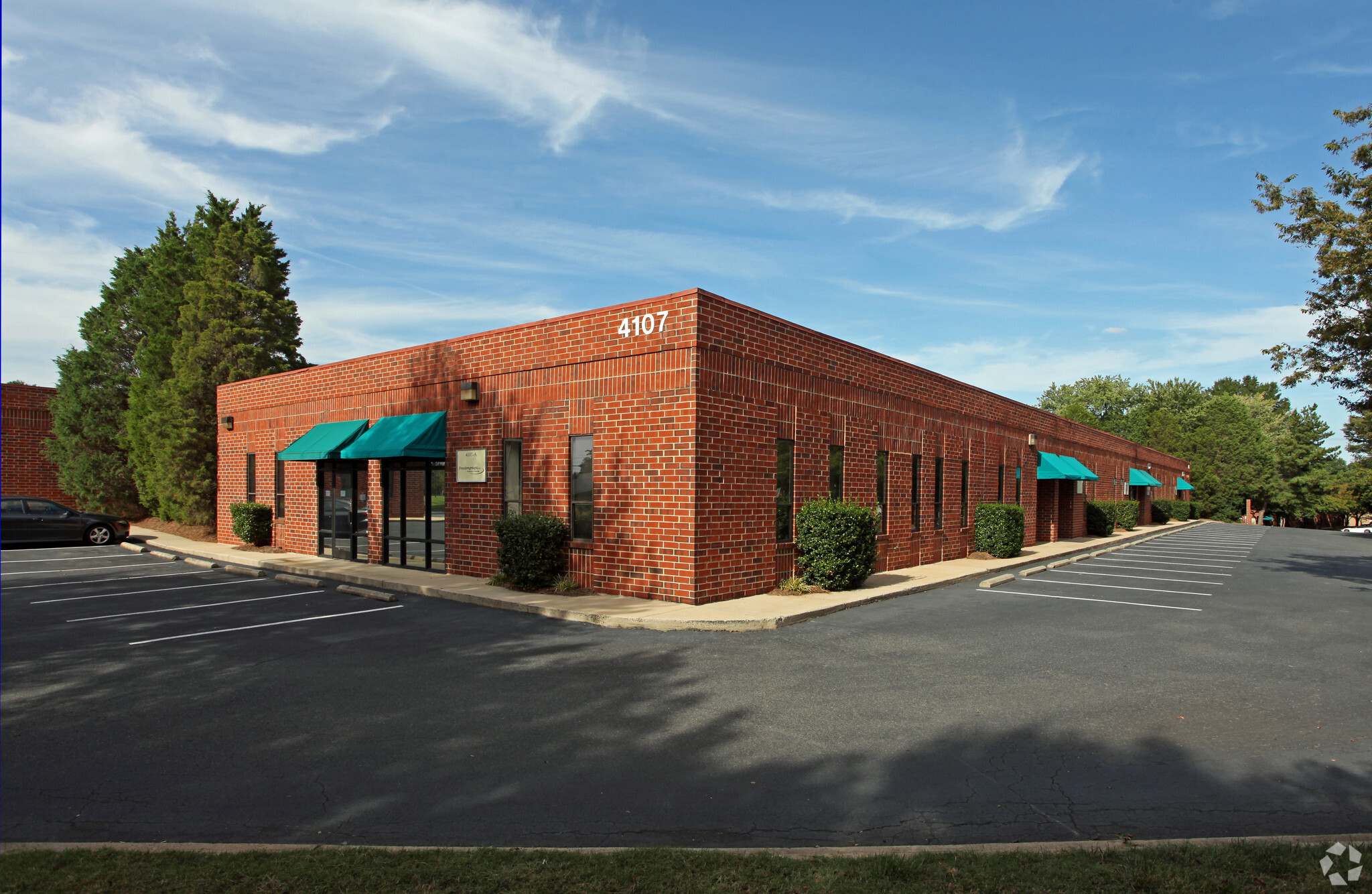 1624 Cross Beam Dr, Charlotte, NC for lease Primary Photo- Image 1 of 13