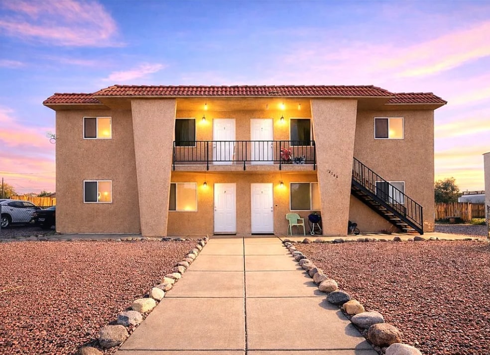 2146 Riviera Blvd, Bullhead City, AZ for sale Primary Photo- Image 1 of 2