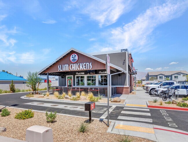 Plus de détails pour 2732 Craig rd, North Las Vegas, NV - Commerce de détail à vendre