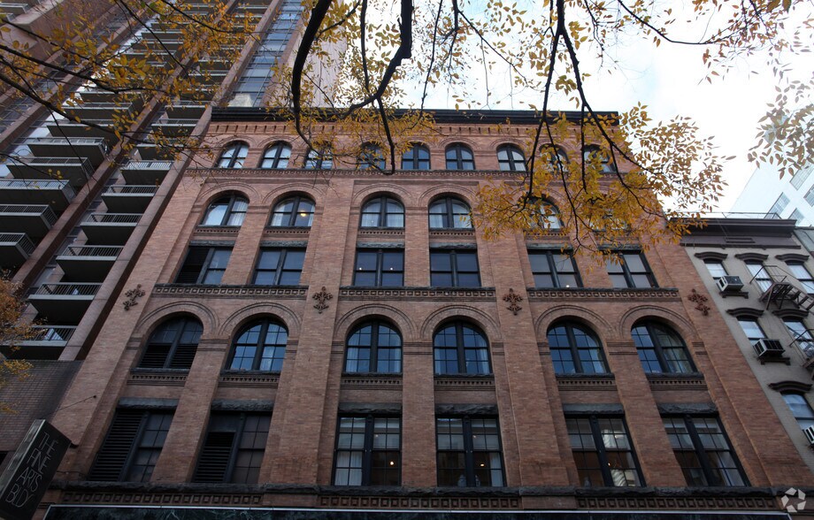 232 E 59th St, New York, NY à louer - Photo principale - Image 1 de 5