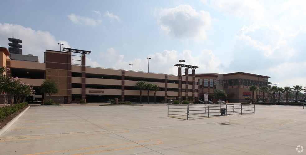 3830 Richmond Ave, Houston, TX for lease - Primary Photo - Image 1 of 9