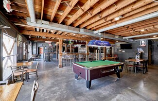 Plus de détails pour 113 W 5th St, Hermann, MO - Commerce de détail à vendre