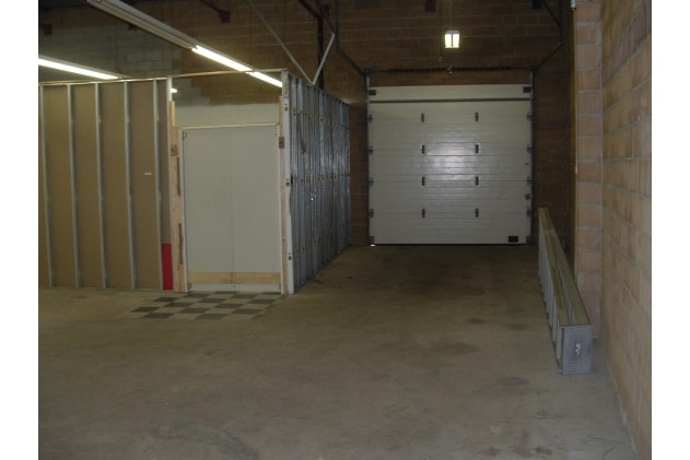 109 Ottawa St, Kitchener, ON à vendre - Photo du bâtiment - Image 3 de 5