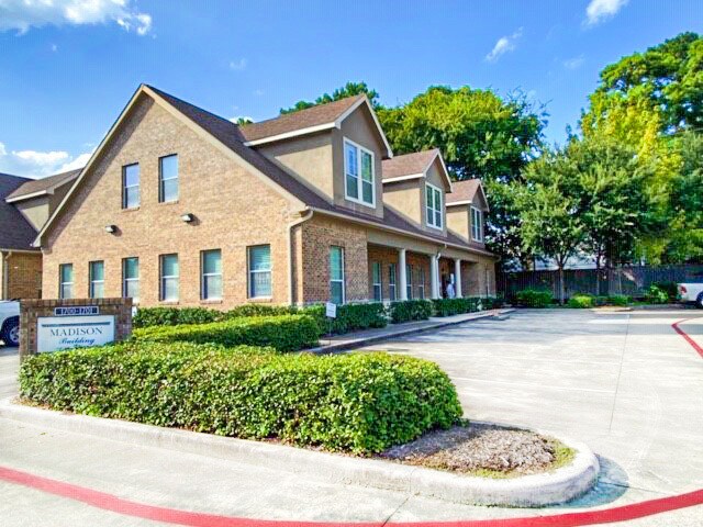25511 Budde Rd, The Woodlands, TX à louer - Photo du bâtiment - Image 2 de 9