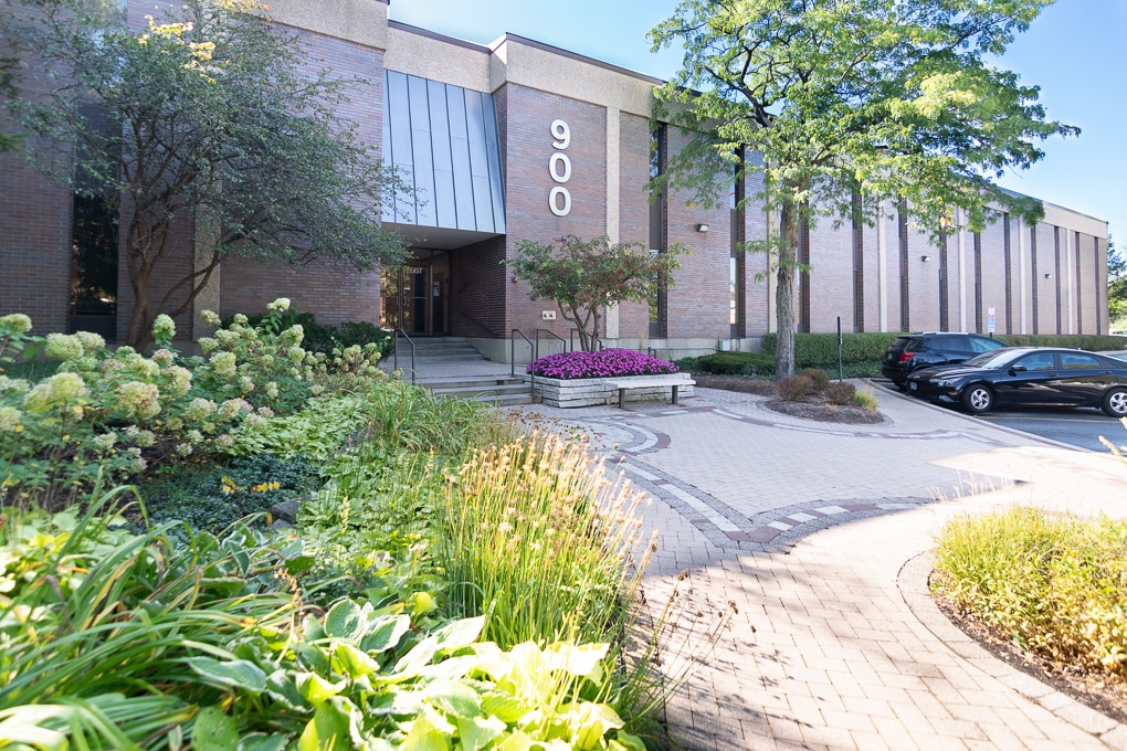 900 Skokie Blvd, Northbrook, IL for lease Primary Photo- Image 1 of 14