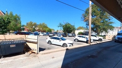 911 Massachusetts St, Lawrence, KS for lease Building Photo- Image 2 of 15