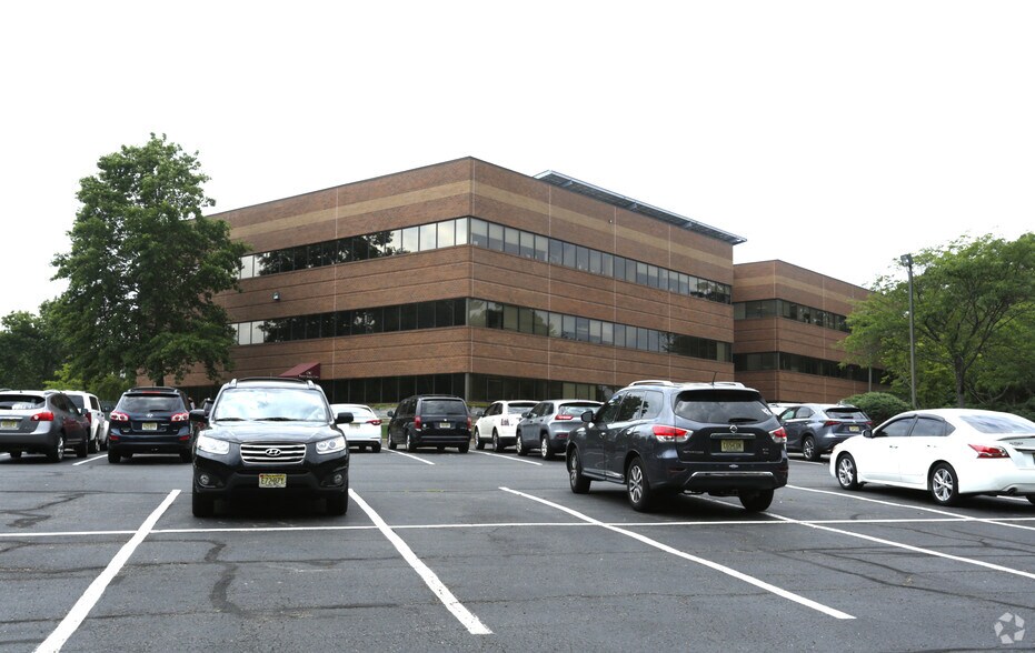 368 Lakehurst Rd, Toms River, NJ à louer - Photo du bâtiment - Image 2 de 16