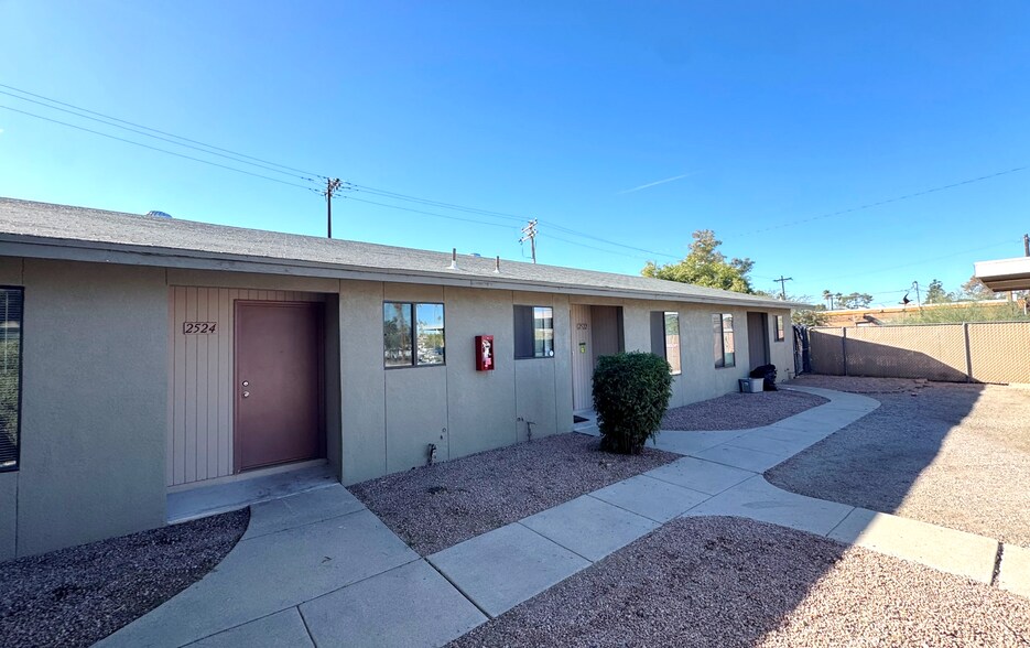 2520-2526 E Glenn St, Tucson, AZ à vendre - Photo principale - Image 1 de 18