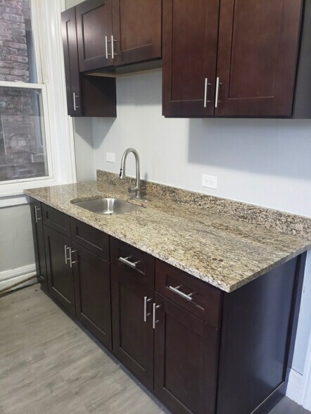 6456 S Parnell Ave, Chicago, IL à vendre - Photo du bâtiment - Image 2 de 5