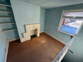 18 High St, Pinner for lease Interior Photo- Image 2 of 5