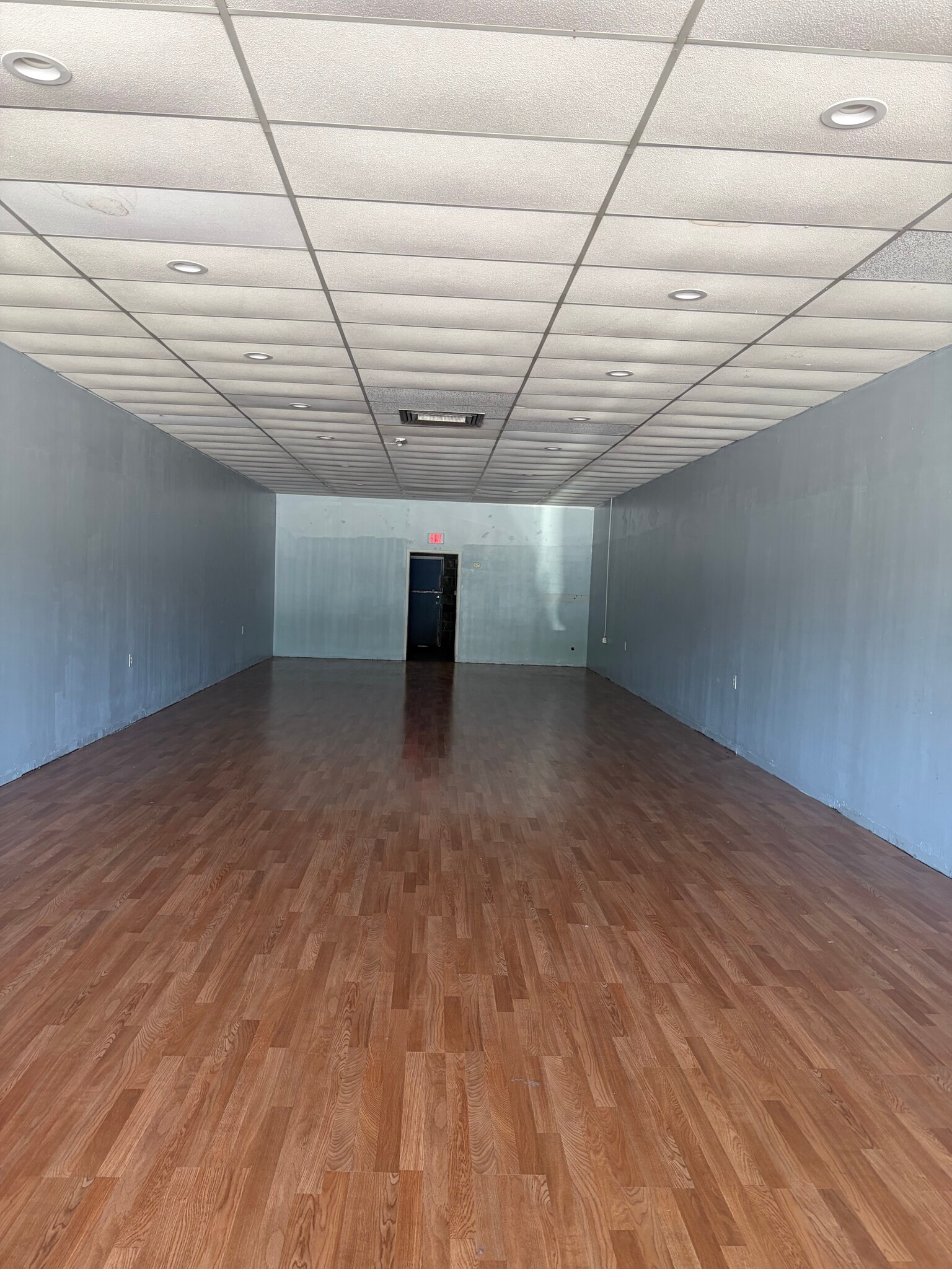 535 Indian Trail Rd, Norcross, GA for lease Interior Photo- Image 1 of 4