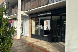 53-79 Chobham Rd, Sunninghill à louer Photo du bâtiment- Image 2 de 6