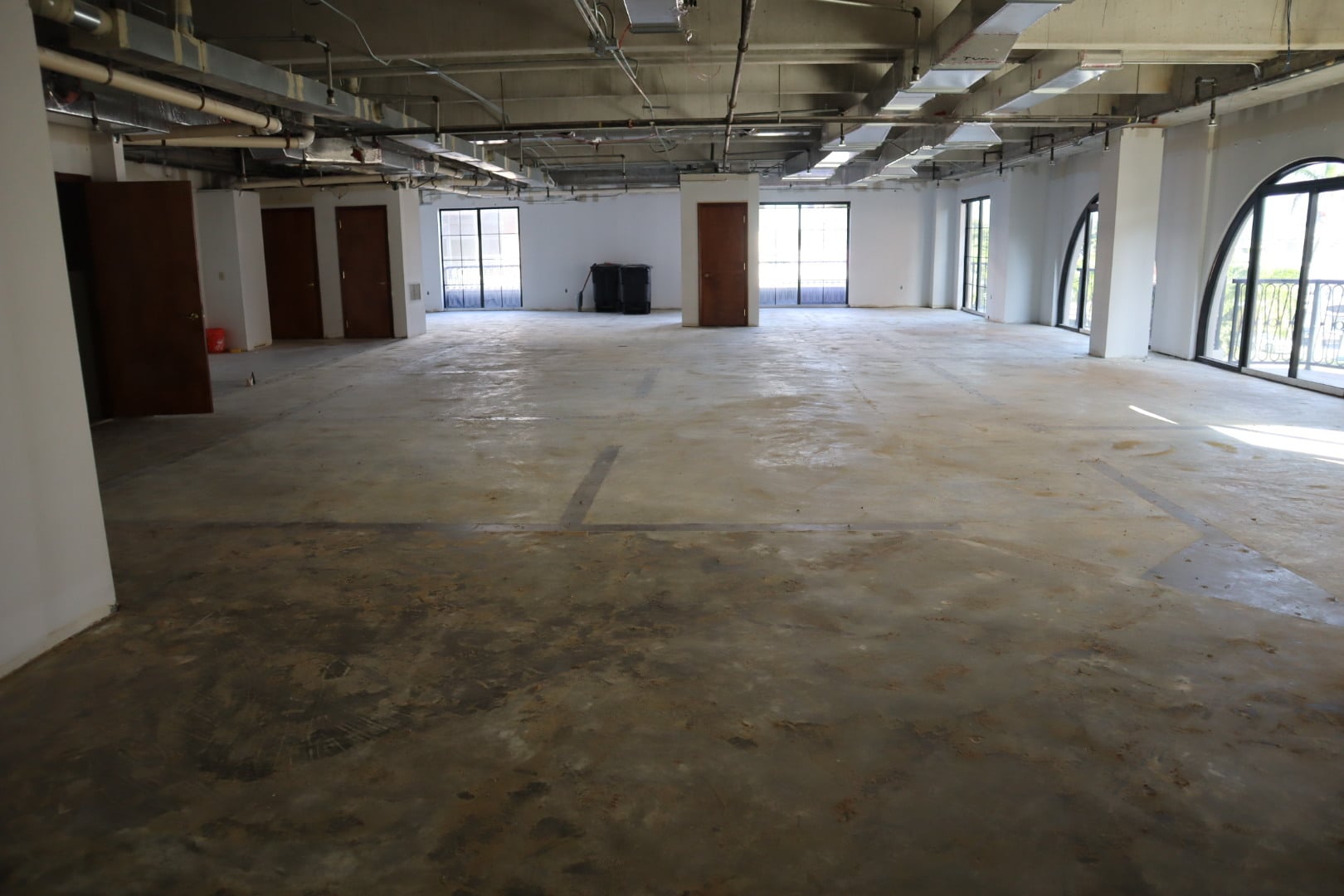 101 N Clematis St, West Palm Beach, FL for lease Interior Photo- Image 1 of 6