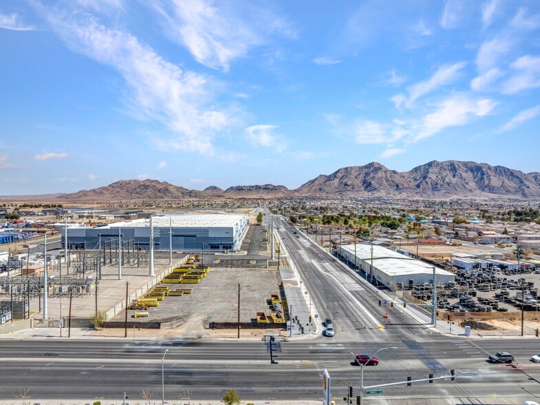 N Nellis Blvd & E Carey Ave, Las Vegas, NV for lease - Building Photo - Image 2 of 6