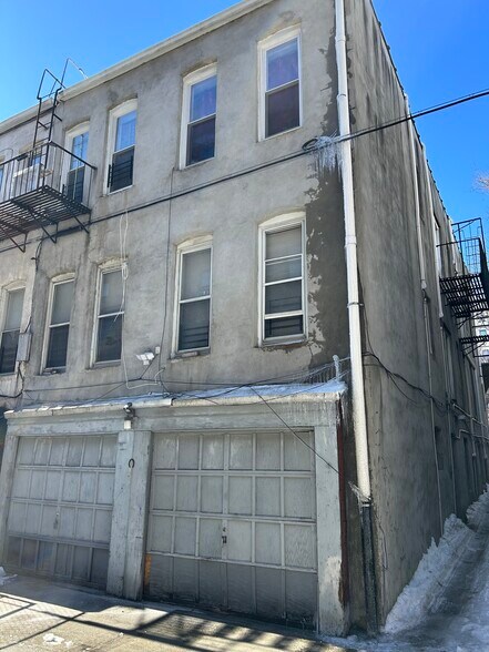 1150 Manor Ave, Bronx, NY à vendre - Photo du bâtiment - Image 2 de 11