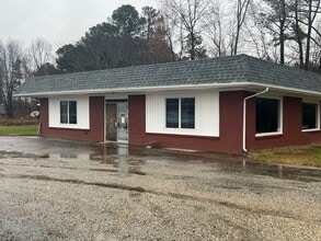 4979 Tidewater Trl, Church View, VA à louer Photo intérieure- Image 1 de 5