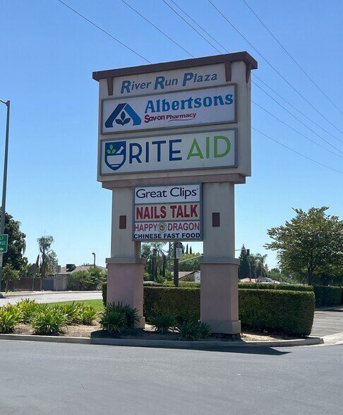 6001 Coffee Rd, Bakersfield, CA à louer - Photo du bâtiment - Image 2 de 10