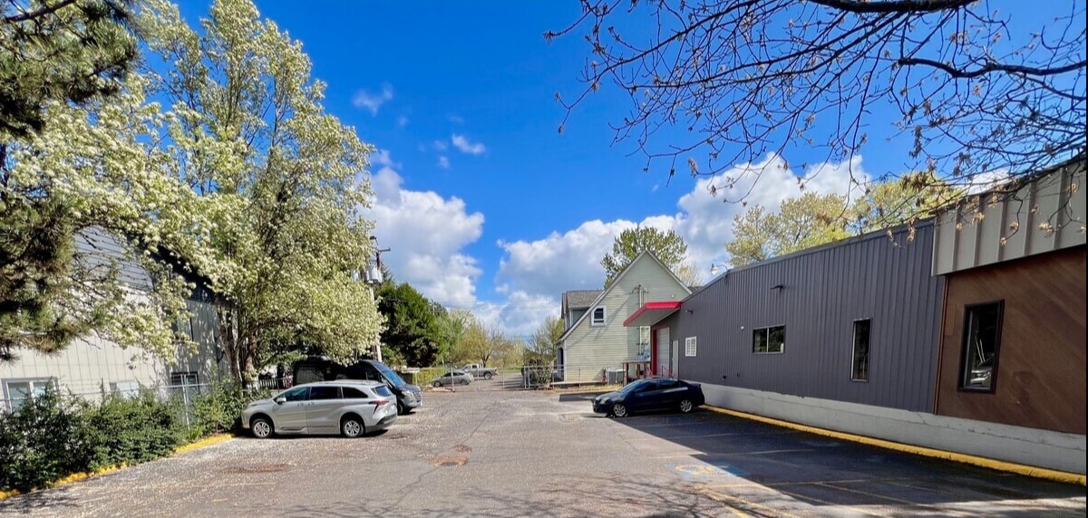 711 NW 3rd St, Corvallis, OR for lease Primary Photo- Image 1 of 11