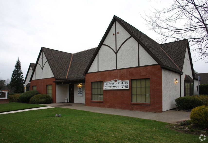 8035 Madison Ave, Citrus Heights, CA for lease - Building Photo - Image 3 of 24