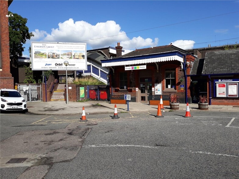 Station Rd, Wilmslow à louer - Photo du bâtiment - Image 1 de 8