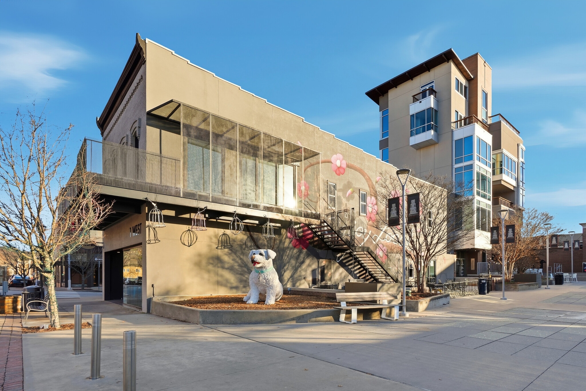 1 W Mountain St, Fayetteville, AR à louer Photo principale- Image 1 de 25