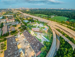 6925 Portwest Dr, Houston, TX - Aérien Vue de la carte - Image1
