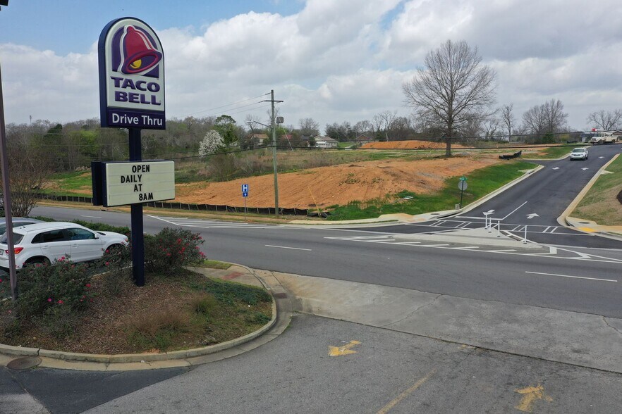 720 Forsyth st, Americus, GA à louer - Photo du bâtiment - Image 2 de 10