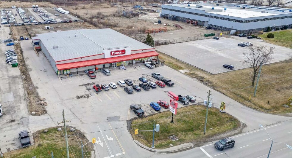 1344 Dundas St, Woodstock, ON for sale - Primary Photo - Image 1 of 1