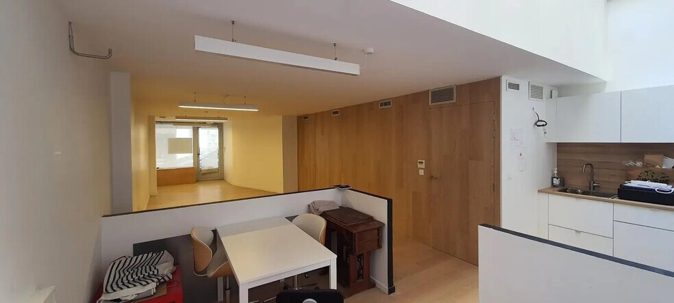 Retail in Montpellier for sale - Interior Photo - Image 1 of 5