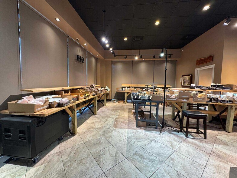 12918 Malcomson Rd, Cypress, TX à louer - Photo du bâtiment - Image 2 de 5